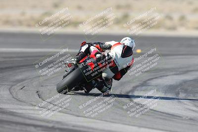 media/Dec-01-2025-Moto Forza (Mon) [[2daa91e15f]]/1-Advanced Group/Session 2 Turn 11 Backside/